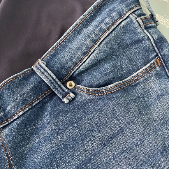 Maternity: Abercrombie and Fitch - The Jean Legging Maternity - Picture 6 of 6